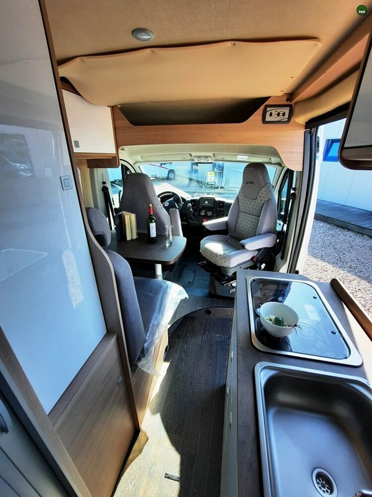 LAIKA Kosmo 6.0 +Aufstelldach+Automatik+Fiat+Camper Van