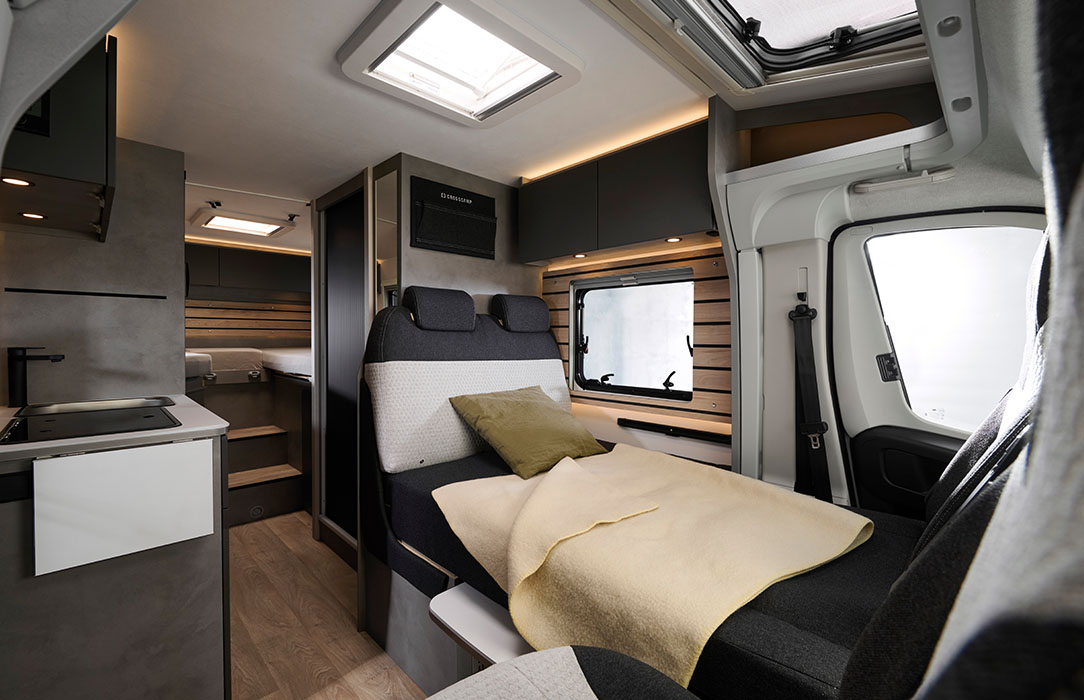 Wohnmobil innen: Wohnbereich