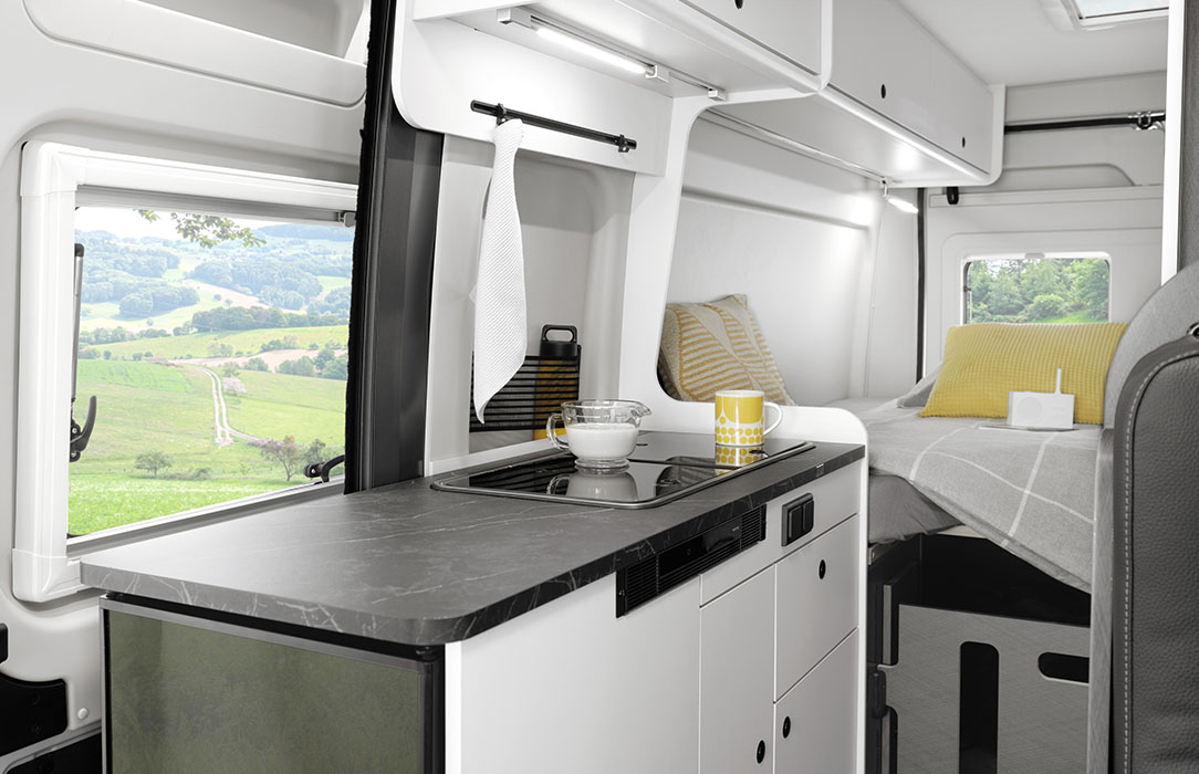 Wohnmobil Innen: Küche